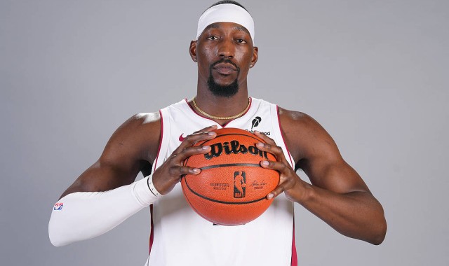 美媒：勇士将继续探索库明加交易 阿德巴约成首要目标