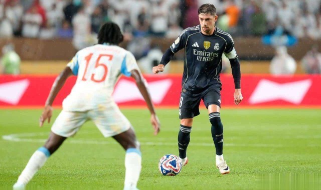 欧冠：萨尔茨堡优势尽显，布兰晋级无望？萨尔茨堡VS布兰