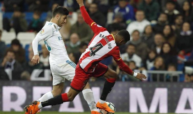 西甲首轮对决：赫罗纳主场迎战巴列卡诺，新赛季悬念待解