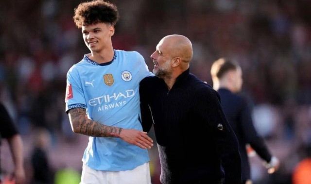 6连胜全首发+2球4助攻！瓜帅点石成金，两大新人能助曼城卫冕？