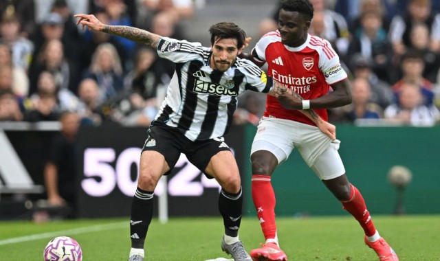 小贝林失误！拜仁2-0领先多特，解围失误引发的战术思考