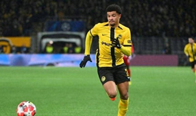 国际米兰冬窗转会陷僵局，琼斯难加盟邓弗里斯被死死留住，球队中场引援或将流产