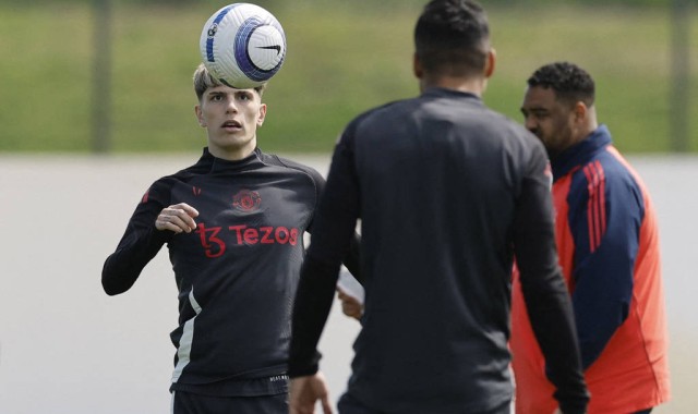 曼联地震！阿莫林当众宣判加纳乔“死刑”：滚去找下家！红魔未来何在？