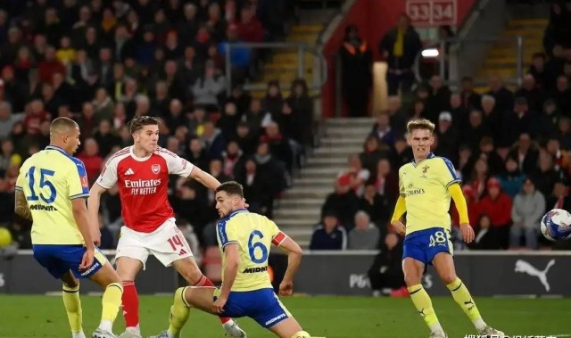 13天连丢两冠，塔帅却说“不知道”：阿森纳的病根在哪里？