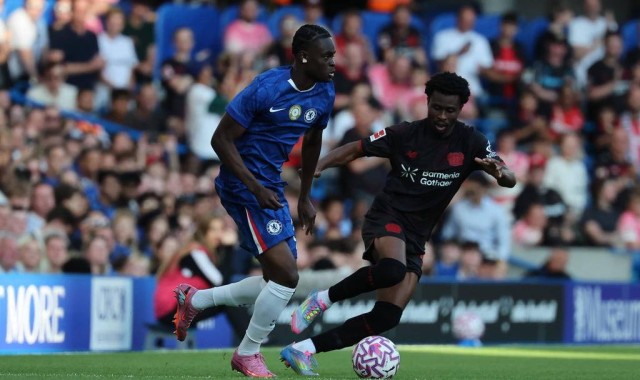 切尔西锋线告急！召回小将补缺，转会窗上演最后冲刺