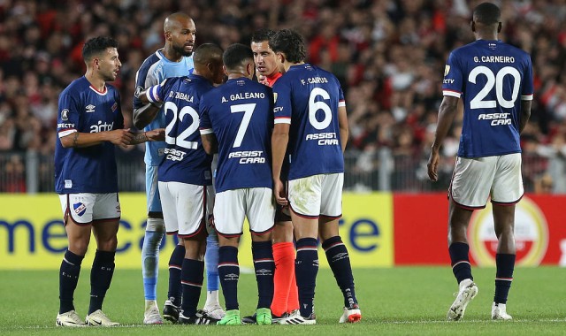 周日法甲焦点战：南特主场难挡里尔强势，0-2或成最终定局