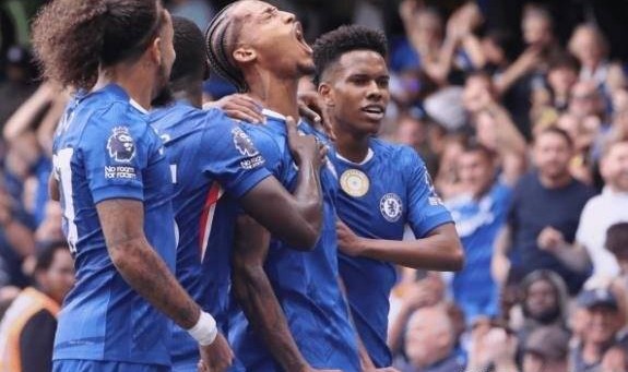 新赛季只丢1球！切尔西延续2025主场不败，豪华进攻线被后防抢镜