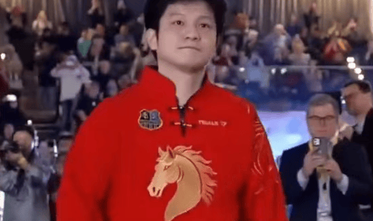 1-3！国乒奥运冠军樊振东首败，德甲男双首秀输球，一胜一负又添新伤！