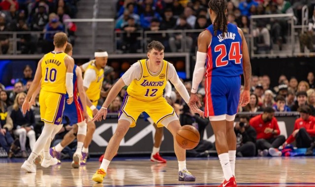 湖人9连胜终结不是悲剧 老詹彻底臣服争冠有戏了？