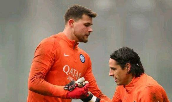 国际米兰应谨慎考虑奥纳纳的重返，小马丁需更多机会发展