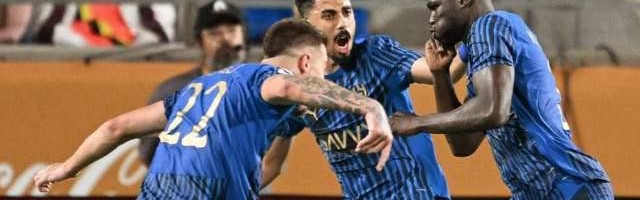 世俱杯史诗之战：新月4-3淘汰曼城，FIFA主席惊讶不已