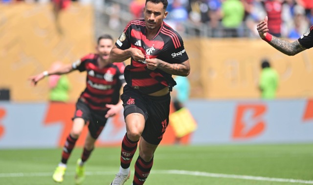 达尼洛：巴西球队比欧洲球迷更适应天气 希望弗拉门戈与尤文碰上