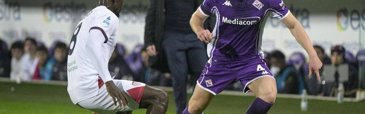 佛罗伦萨主场1-3负于科莫，紫百合止步意大利杯八强，全力冲刺意甲保级