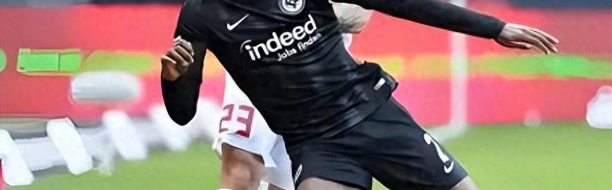 他刚出道就在德甲球队留洋试训，如今18岁就在中超首秀，引发热议