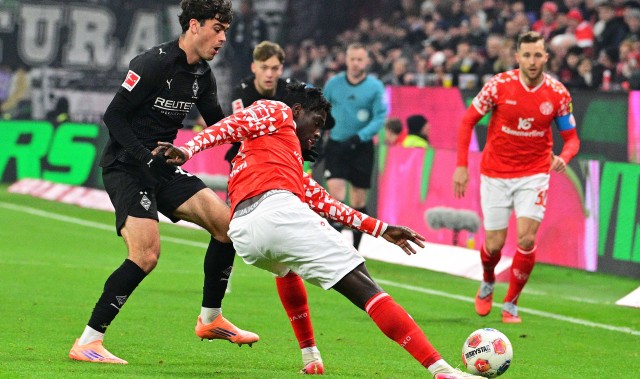 （体育）足球——德甲：美因茨不敌门兴格拉德巴赫