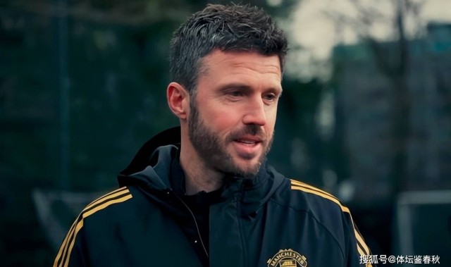 曼联名宿内讧？基恩嫌卡里克资历浅，鲁尼回击：红魔不该迷信名帅