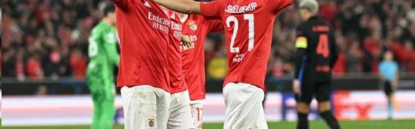 穆帅暴怒！费内巴切2点球遭无视+绝杀被吹，3000万欧悬了