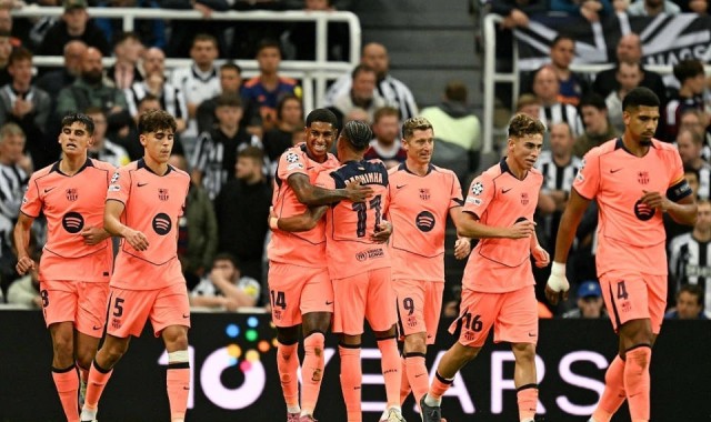 从曼联黯淡到巴萨耀眼！欧冠新星崛起，笑到最后？