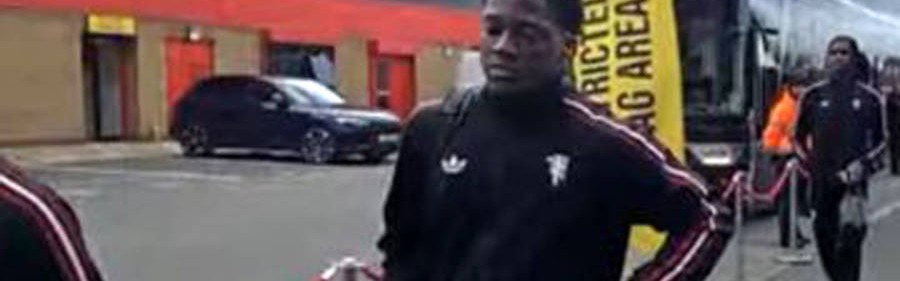 曝曼联新帝星愿降低续约周薪要求！拉爵不置可否，其地位仍需考验