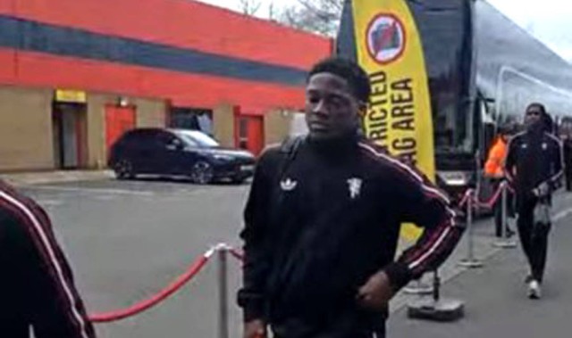 曝曼联新帝星愿降低续约周薪要求！拉爵不置可否，其地位仍需考验