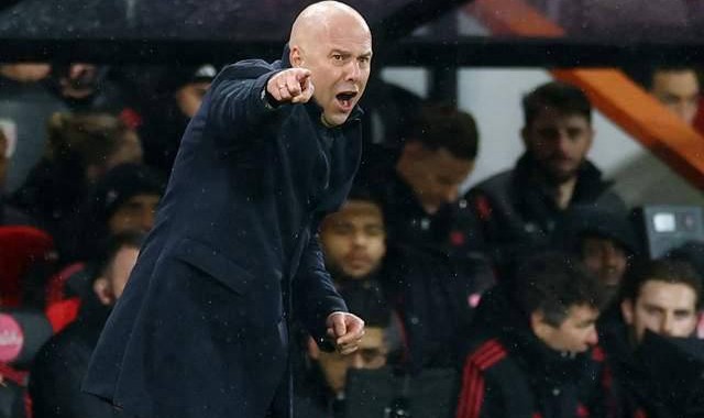 范戴克一锤定音，利物浦客场1-0险胜桑德兰：斯洛特盛赞零封表现