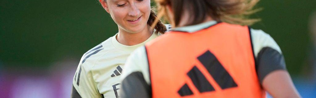 皇马女足欧冠首秀狂胜罗马，主帅揭秘背后故事