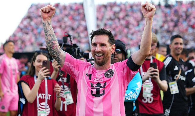 比赛日：梅西生涯第47冠 利物浦遭绝平萨拉赫公然开撕